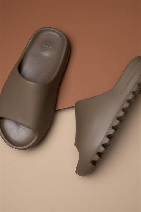 yeezy slides traction